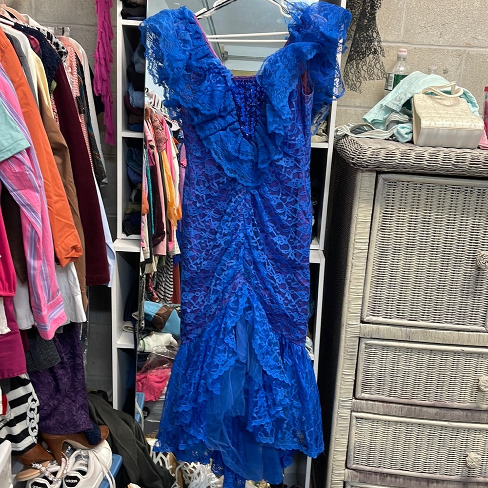 PROM DRESS BLUE FANCY DRESS BLUE LACE PURPLE UNDERLAY SIZE 5/6 zipper up back